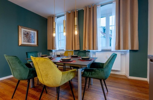 Weinheim Apartamento | LIT LIVING Weinheim Altstadt - Boutique Apartments - Parking