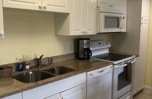 North Litchfield Beach Condominio | Litchfield Beach and Golf Resort One bedroom condo