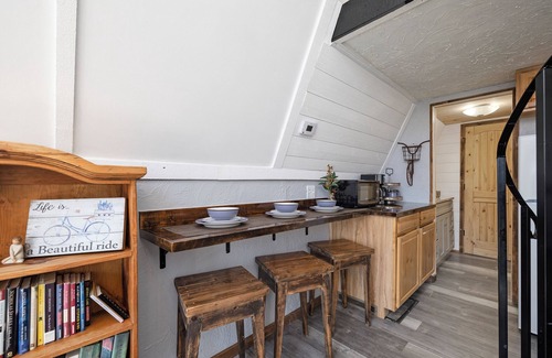 Lampe Cabina | Little Aframe w/Exclusive Fire pit, Pet Friendly, Dogwood Canyon-15 min