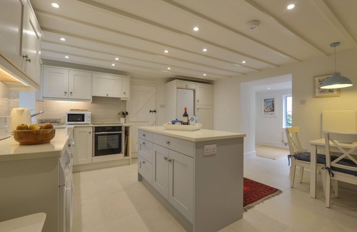 Portloe Cabaña | Little Barn Cottage, PORTLOE