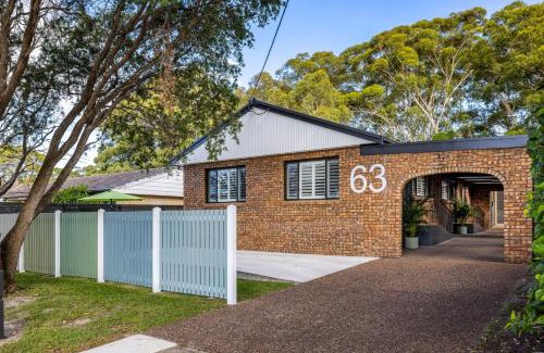 Nelson Bay Villa | Little Beach Boutique Apartment Whole Property