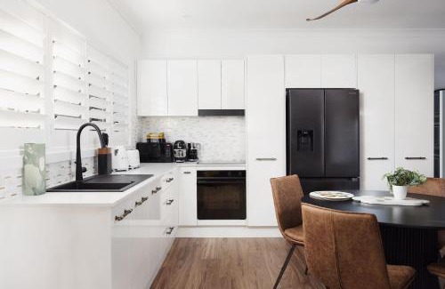 Nelson Bay Villa | Little Beach Boutique Apartment Whole Property