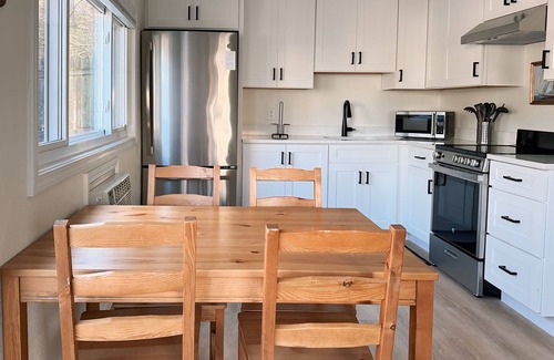 Saugatuck Condominio | Little Bell's Bungalow / Walkable to Saugatuck and Douglas / Updated