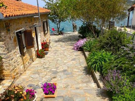 Sourpi Casa | Little Bit Of Heaven