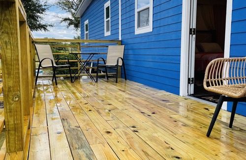 Lake City Cabaña | Little Blue is Brand New Cottage a few miles away from Springs and cave diving