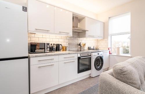Boscombe Apartamento | "Little Boat": A Modern Beachside Flat