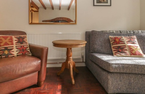 Puncknowle Cabaña | LITTLE BURWELL, pet friendly, character holiday cottage in Puncknowle