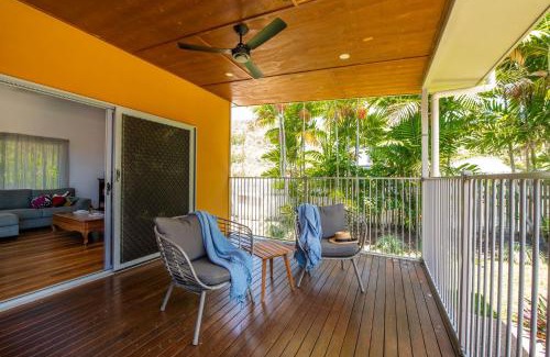 Horseshoe Bay Casa | Little Butterfly