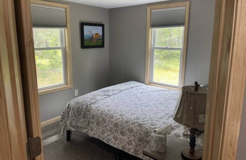 Moorestown Casa | Little Cabin on the Corner
