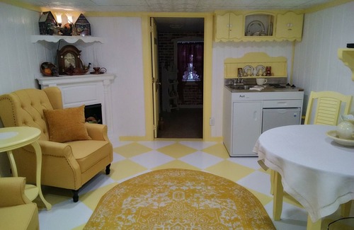 Fort Fairfield Cabaña | Little Charming cottage quiet and quaint in Fort Fairfield, Maine
