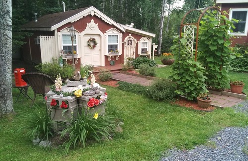 Fort Fairfield Cabaña | Little Charming cottage quiet and quaint in Fort Fairfield, Maine