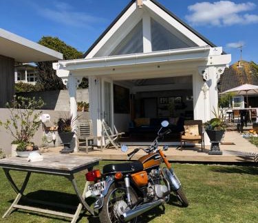 New Plymouth Casa | Little Church Bay