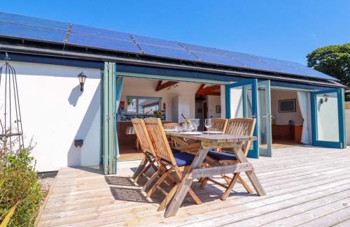 Truro Casa | Little Chywoon Barn