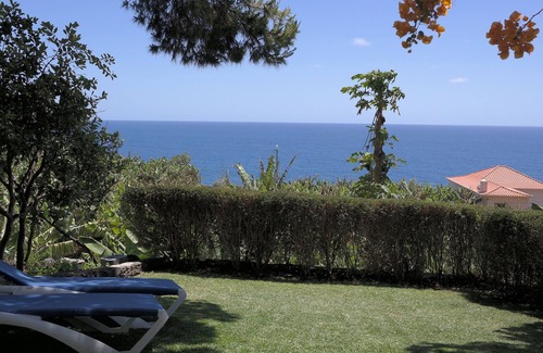 Arco da Calheta Cabaña | Little Cottage by the sea