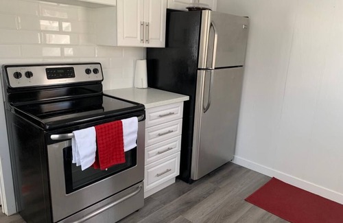 Craigleith Cabaña | Little Cottage on the water