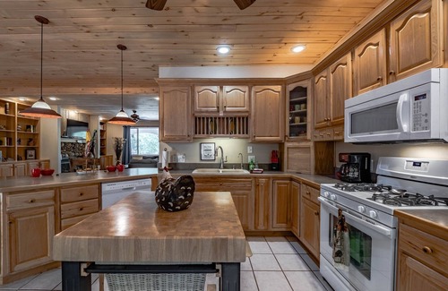 Alto Cabina | Little Creek Retreat