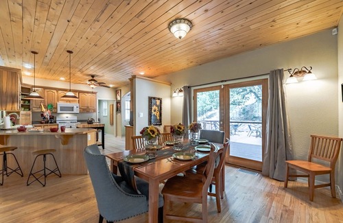 Alto Cabina | Little Creek Retreat