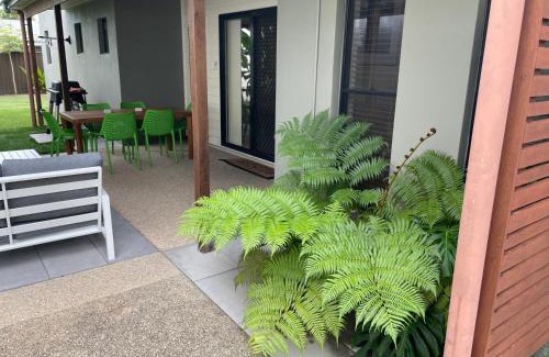 Mudjimba Casa | Little Fern House