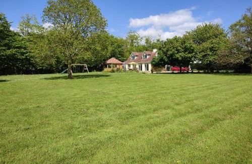 Chichester Casa | Little Fisher Farm - Farm-View Retreat