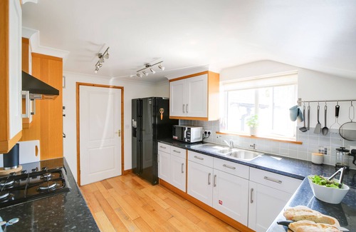 St Minver Casa | Little Fourways, St Minver (near Rock & beaches).Stunning property sleeps 8+dogs