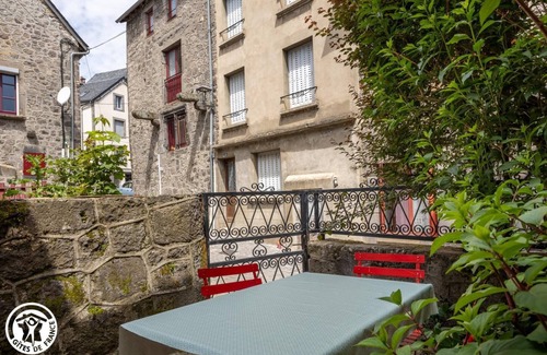 Besse-en-Chandesse Casa | Little Cocoon - Besse ET Saint Anastaise