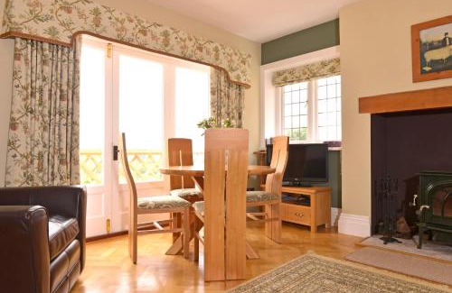 East Dean and Friston Casa | Little Friston Lodge