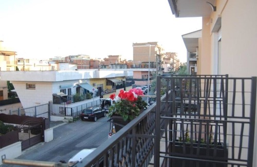 Zona XVI Torrenova Casa | Little Gardens Guest House - Lavender Room