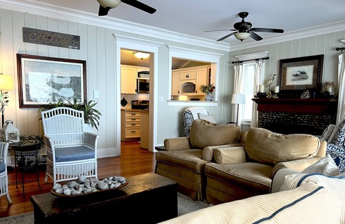 Empire Cabaña | LIttle Gem on Beautiful Little Glen Lake