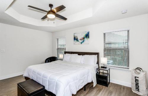 Warrington Casa | Little Gem