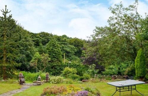 Cowling Casa | Little Grans Cottage
