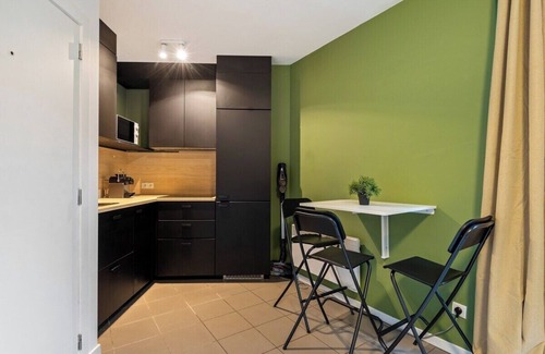 Brederode Apartamento | Little Hendrik on Brederodestraat