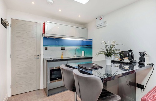 Christchurch Cabaña | Little Heron - UK40928
