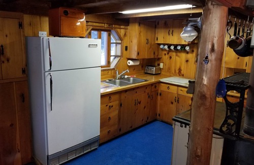 Laurium Cabina | *Little Horn Lodge w/bunk room near Lake Superior centrally located too explore!