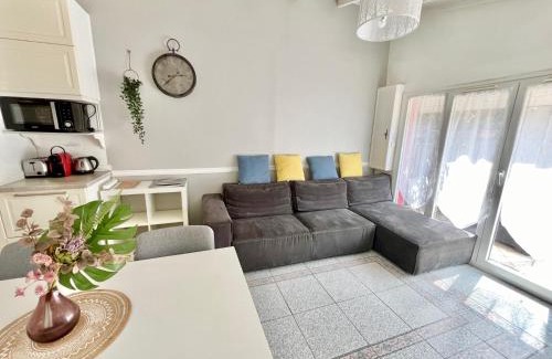 Antony Casa | Little house 2 bedrooms -Terrace, Antony Center near Paris and Orly