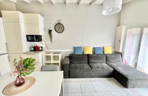 Antony Casa | Little house 2 bedrooms -Terrace, Antony Center near Paris and Orly