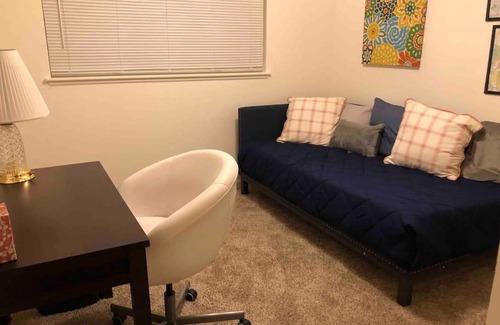 Reno Casa | Little House Across from Renown Hospital