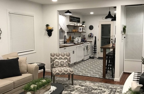 Pendleton Casa | Little House on Ladow