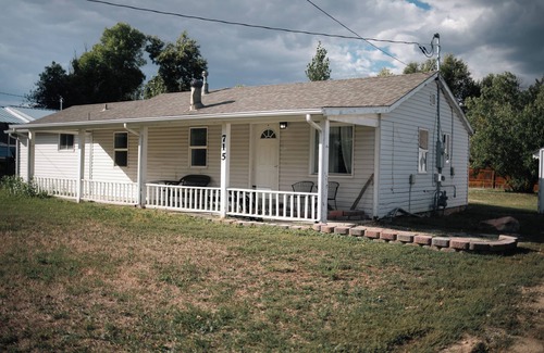Billings Casa | Little House on Lambrecht- 3 bed Stay for up to 6