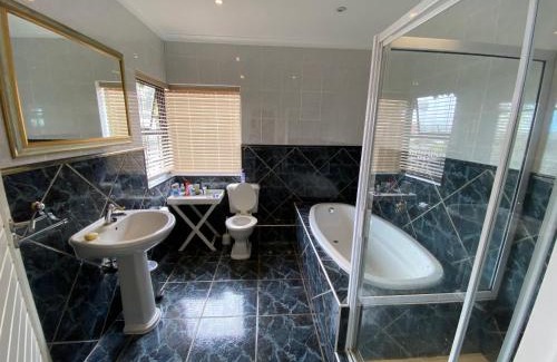 Jeffreys Bay Casa | Little House on Supers