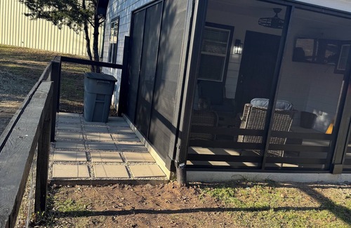 Streetman Casa | Little House, pickleball, donkeys, exercise, trails,