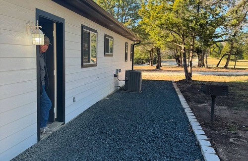 Streetman Casa | Little House, pickleball, donkeys, exercise, trails,