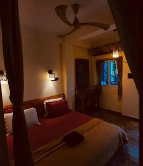 Mahabalipuram Beach Cama Y Desayuno | Little Island (Beach Cafe & Guest House)