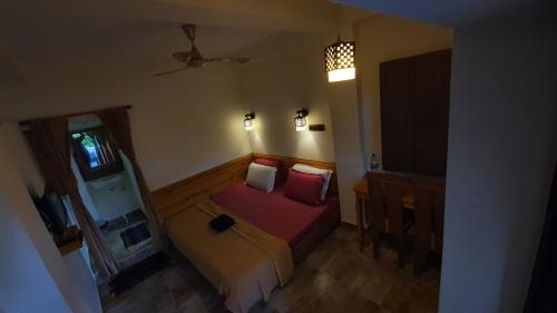 Mahabalipuram Beach Cama Y Desayuno | Little Island (Beach Cafe & Guest House)