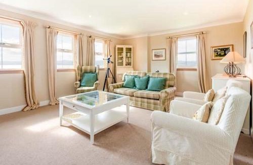 Cairnryan Casa | Little Laight