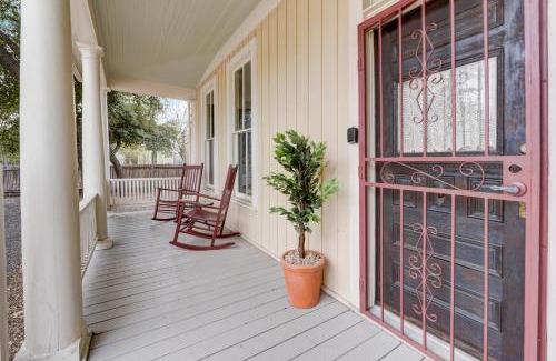 Southtown Casa | Little Lavaca #1