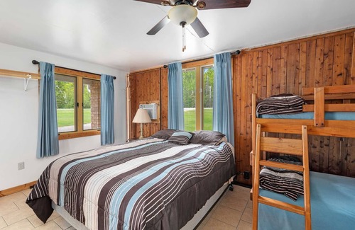 Cheboygan Casa | Adorable cabaña en el lago Huron