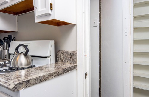 Lansing Casa | Little Loft of Adventure 2 Br Home, recientemente actualizado!
