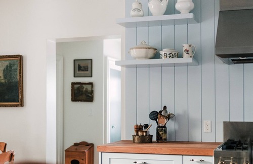 Ameliasburgh Casa | Little Louis - A Princely Take on a County Getaway