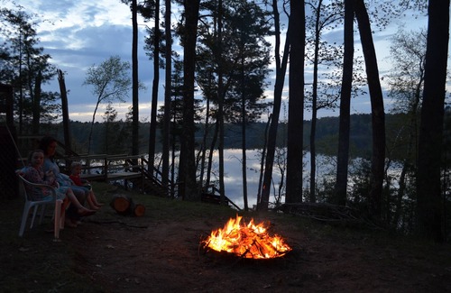 Arbor Vitae Casa | ¡Pequeño retiro de Muskie, canoa incluida, en Little Muskie Lake! ¡Motonieve!