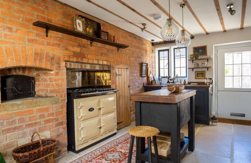 Chipping Norton Cabaña | Little Oakley Cottage - sleeps 4 guests in 2 bedrooms